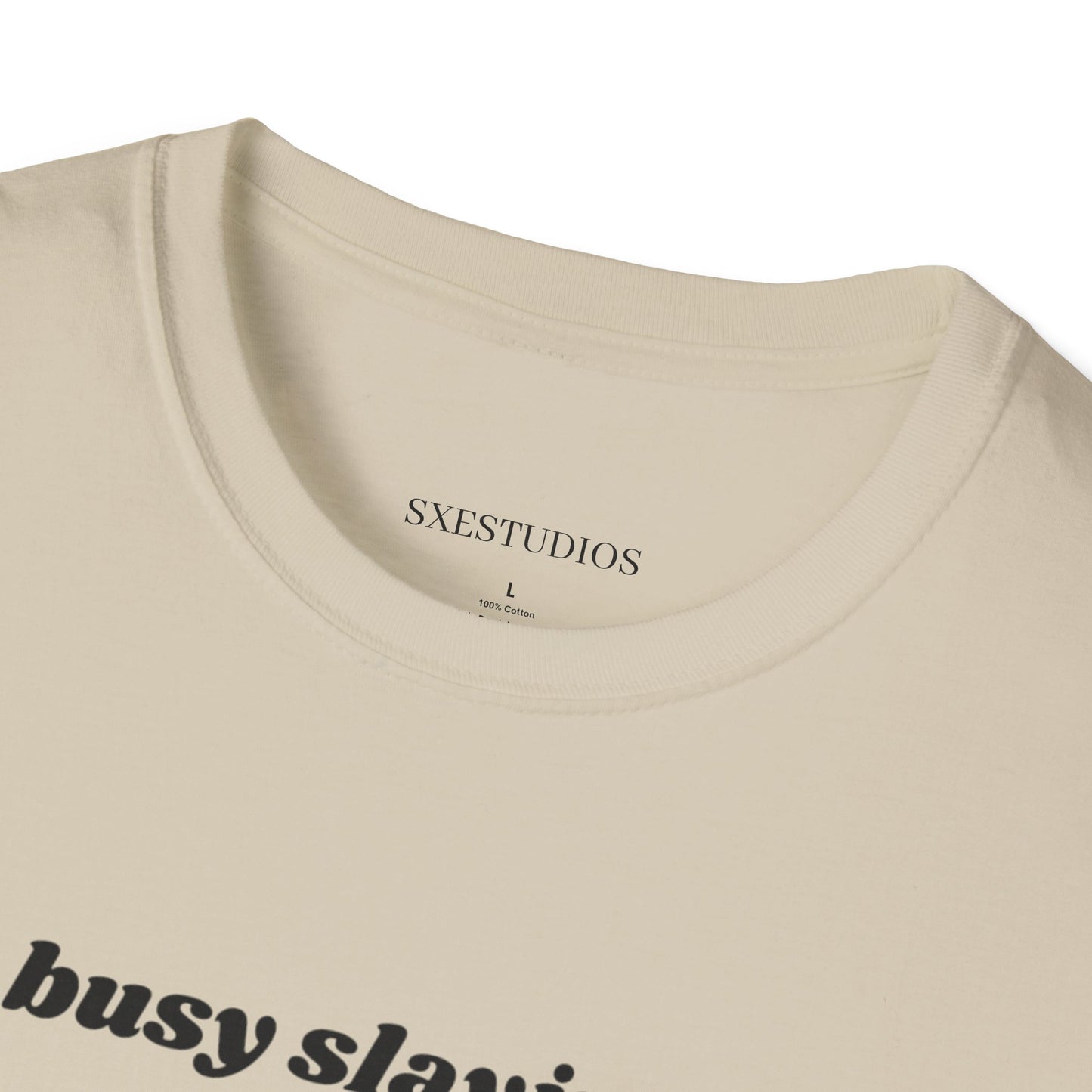 “too busy slayin’ nailz” tee